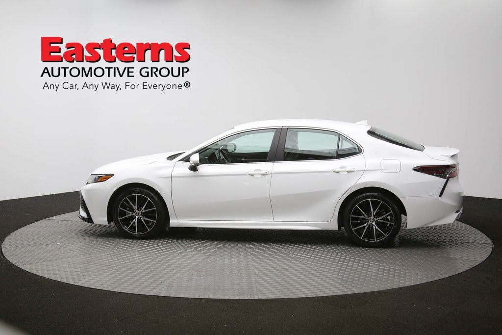 Vehicle image 36 of 61