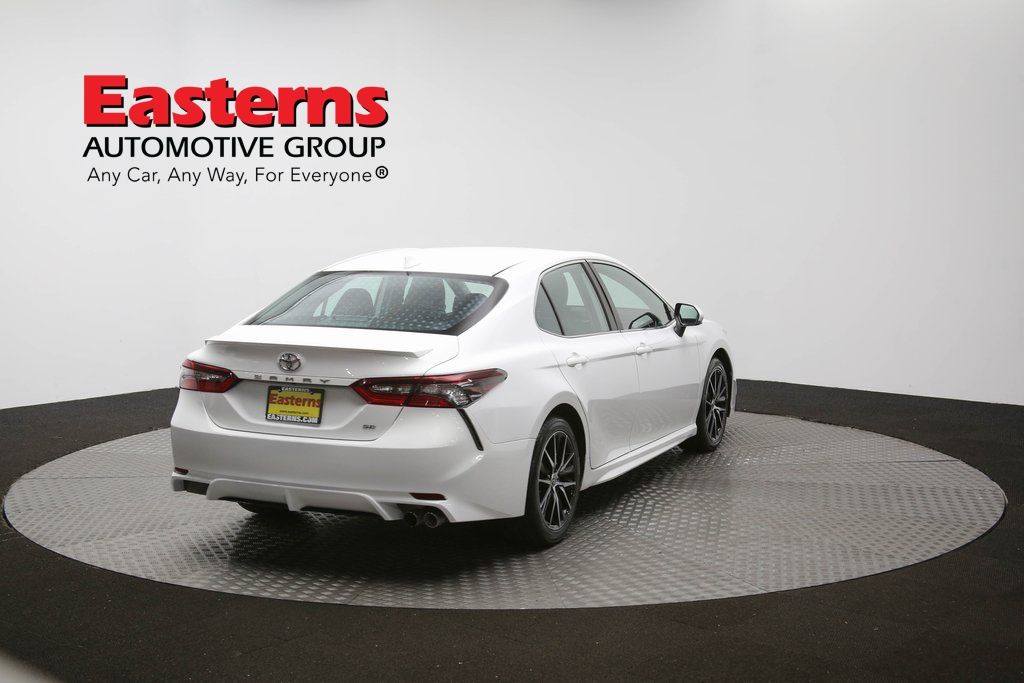 Vehicle image 25 of 61