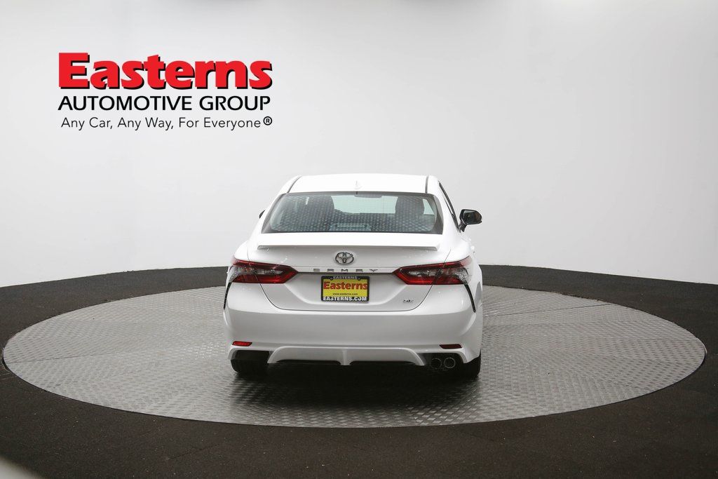 Vehicle image 28 of 61