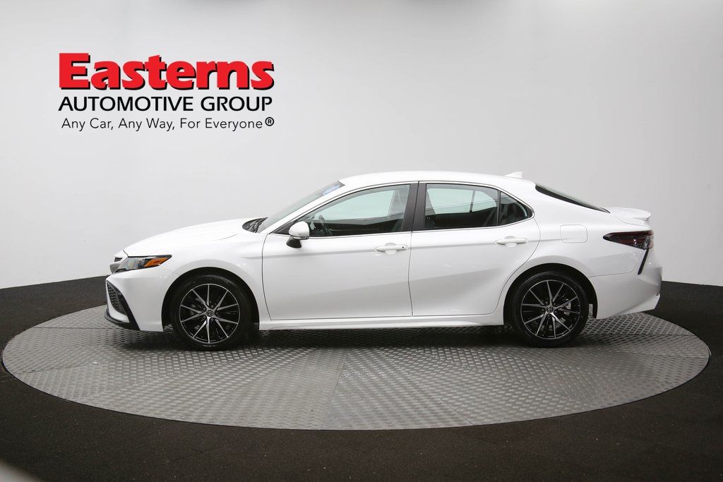 Vehicle image 35 of 61