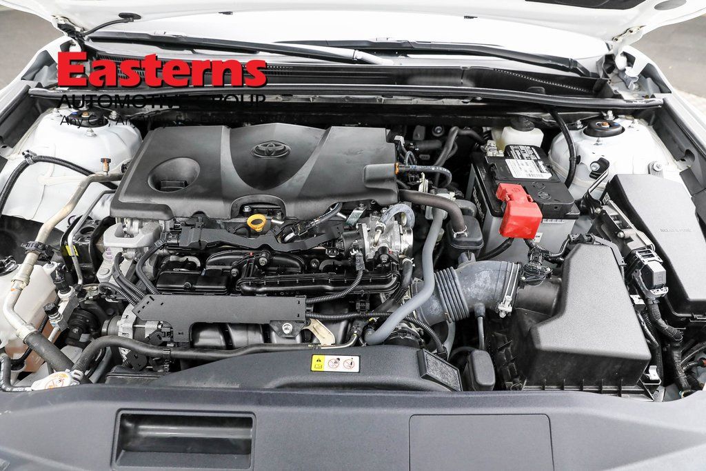 Vehicle image 37 of 61