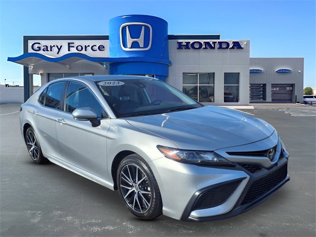 Vehicle image 3 of 22
