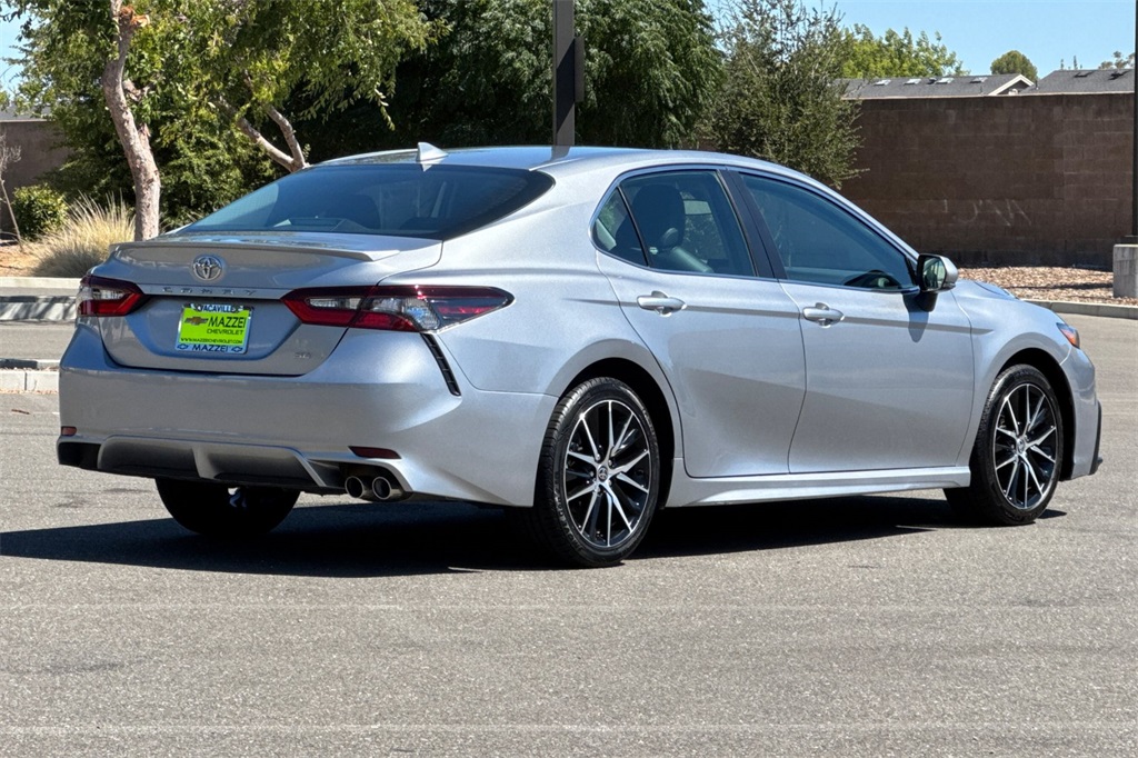 2023 Toyota Camry SE Image 6 of 47