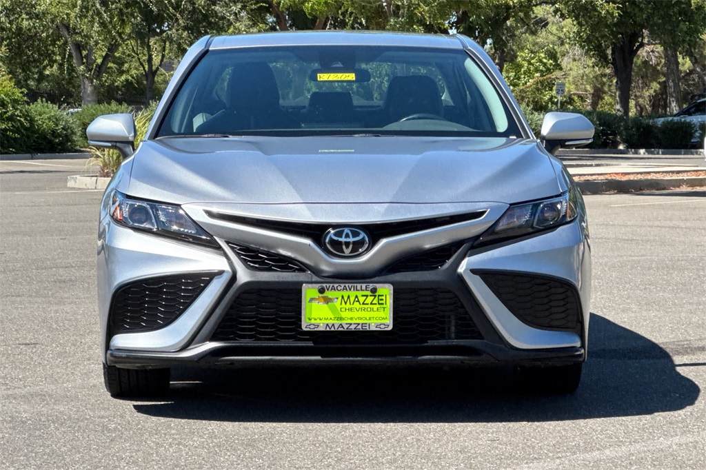 2023 Toyota Camry SE Image 2 of 47