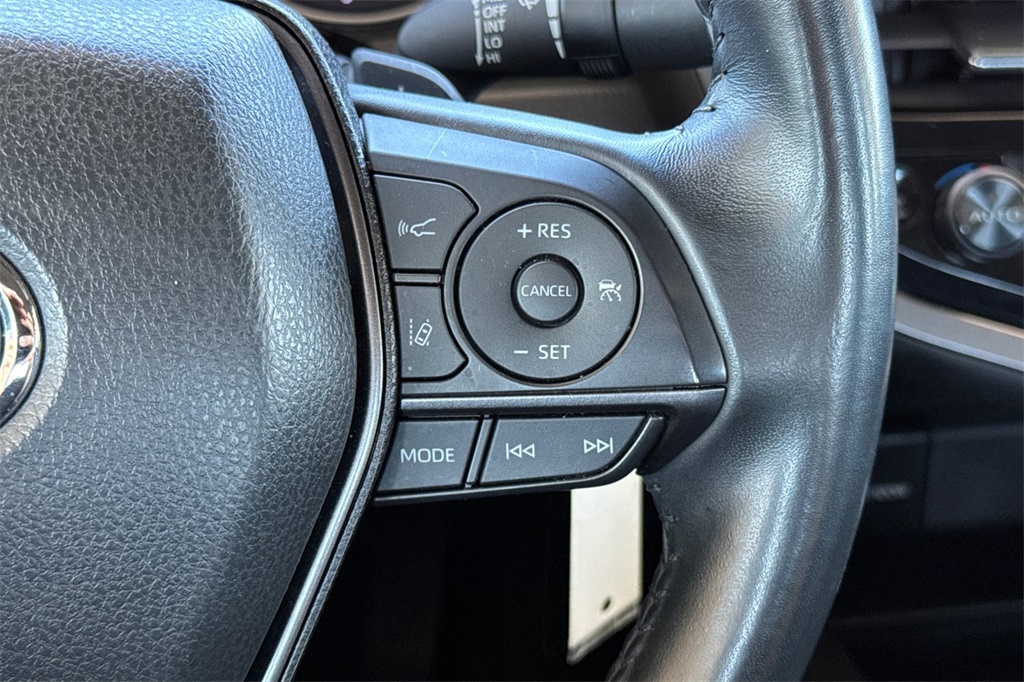 2023 Toyota Camry SE Image 27 of 47