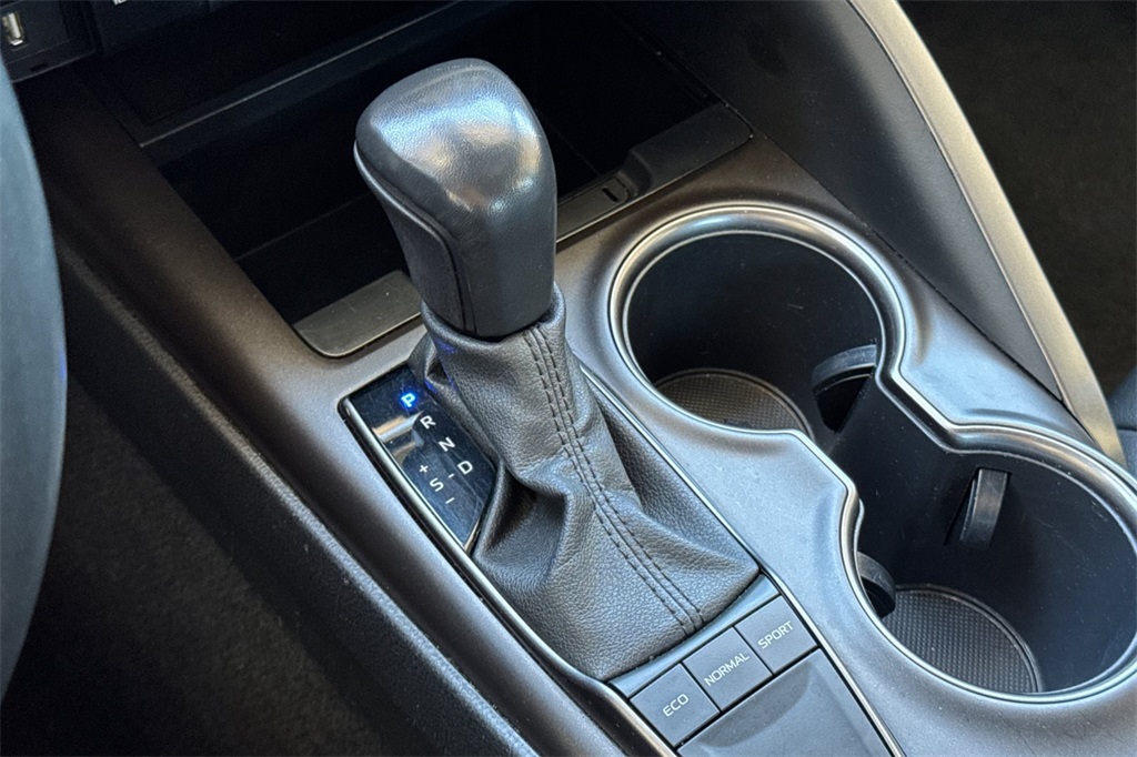 2023 Toyota Camry SE Image 22 of 47