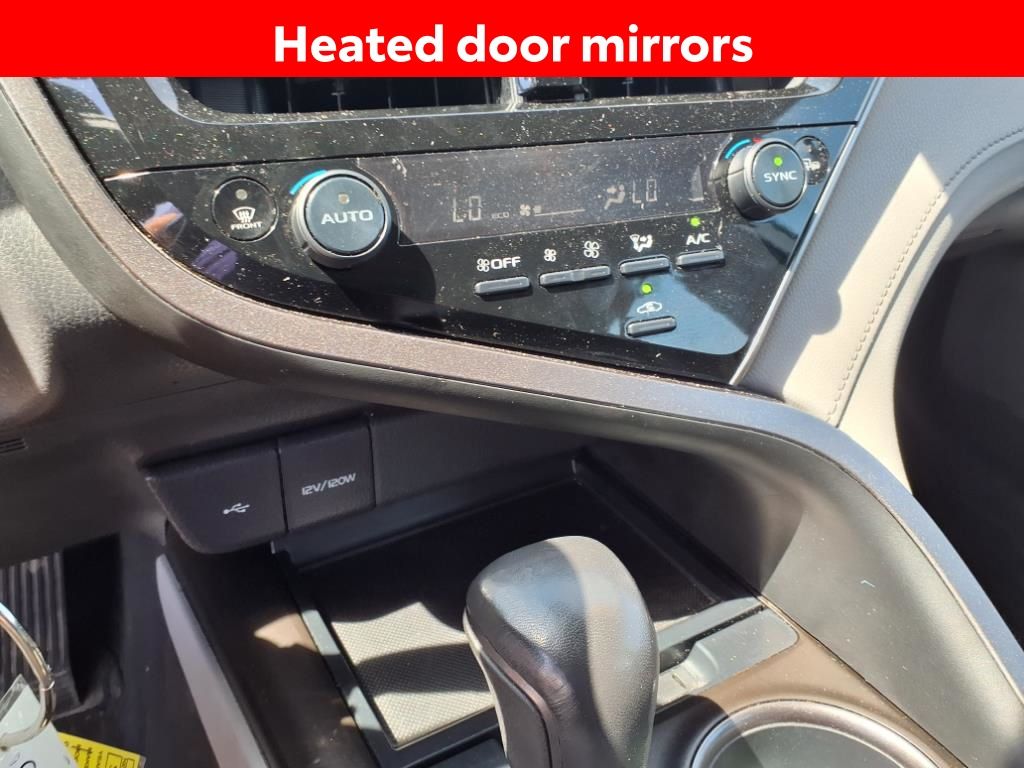 Vehicle image 19 of 27