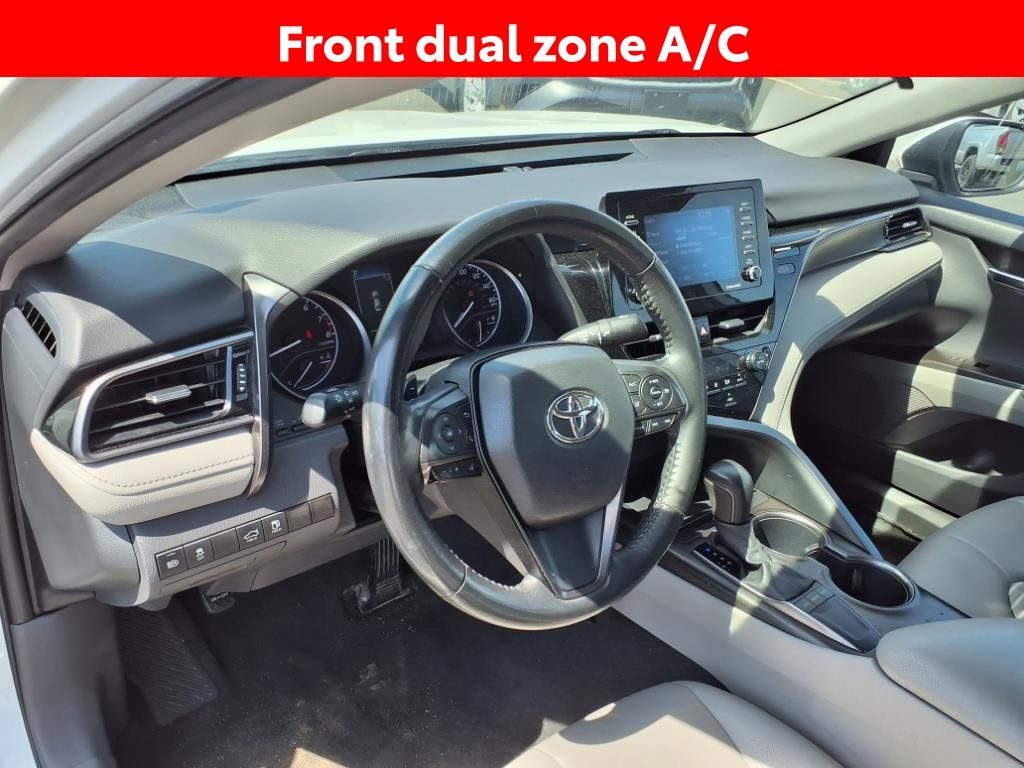 Vehicle image 10 of 27
