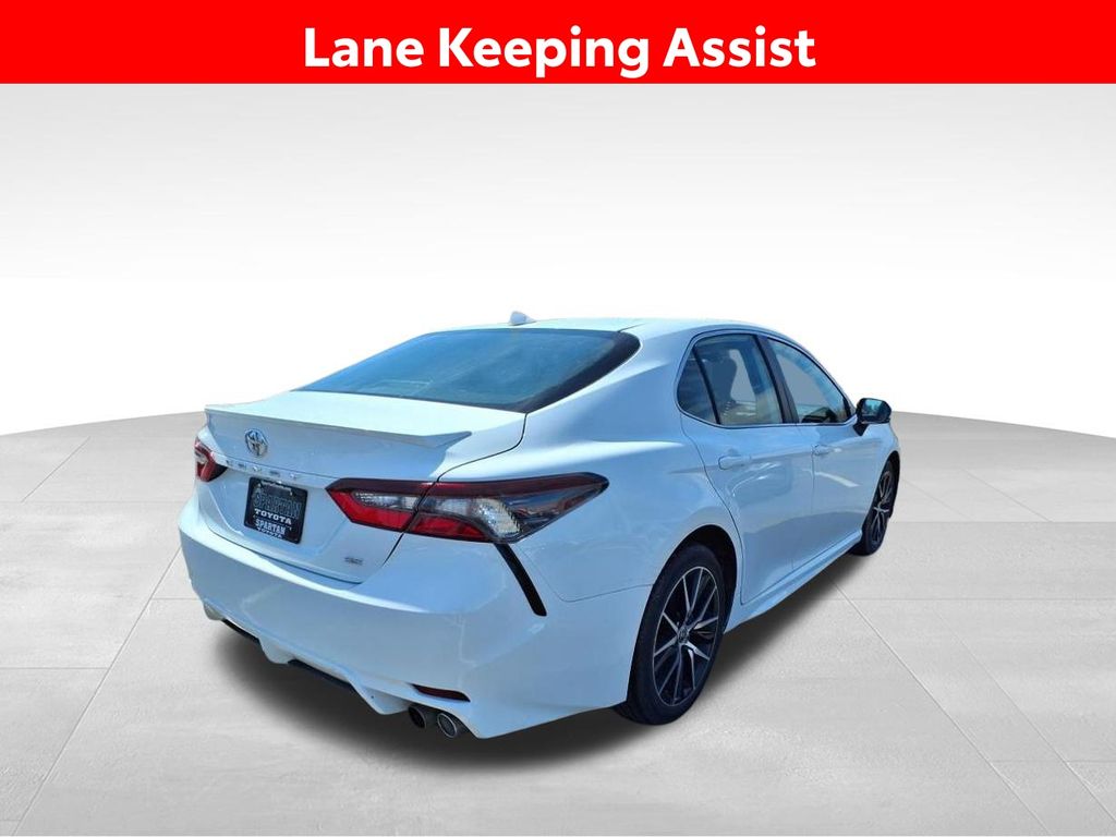 Vehicle image 4 of 27