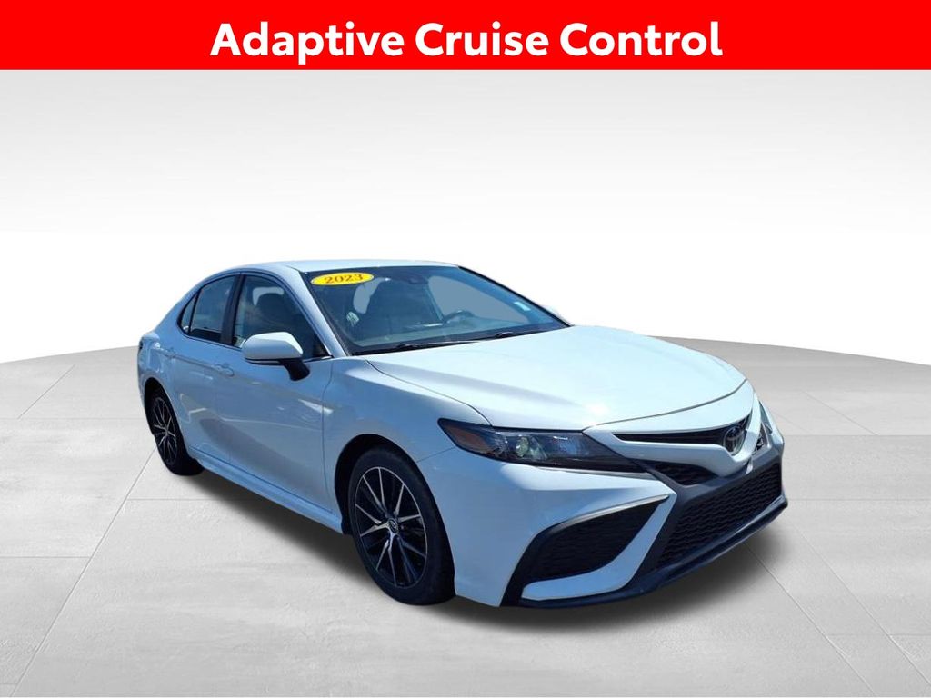 Vehicle image 3 of 27