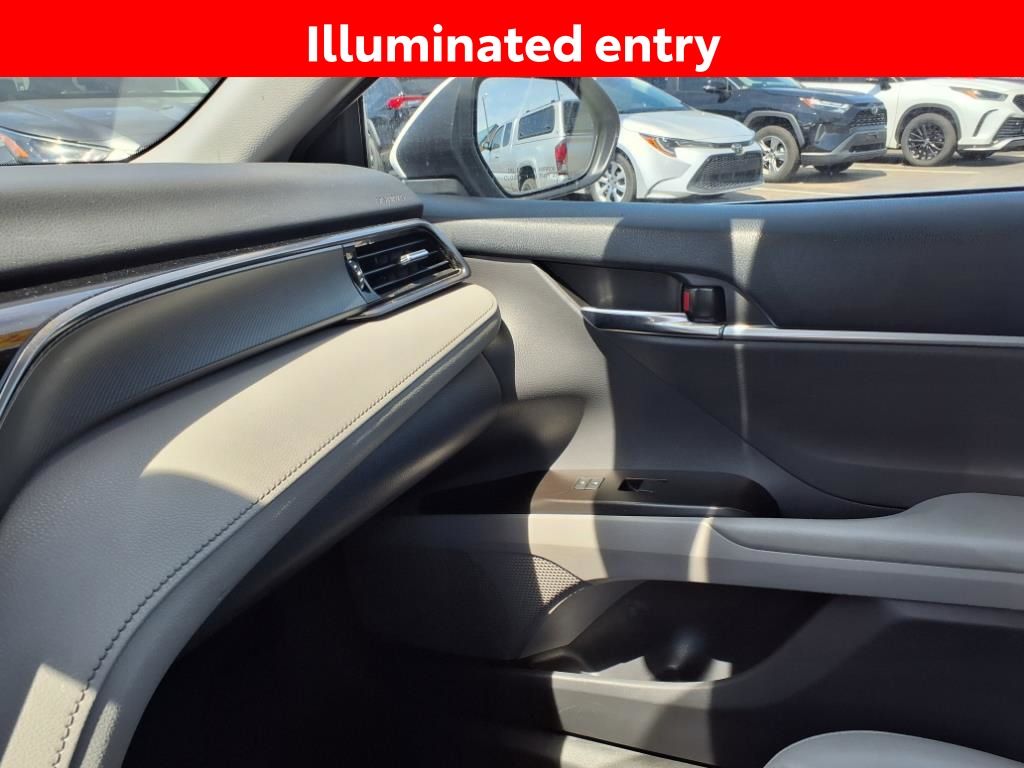 Vehicle image 11 of 27