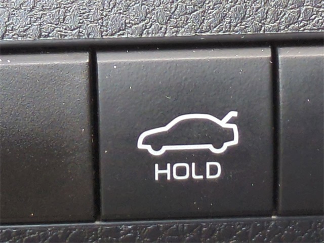Vehicle image 26 of 31