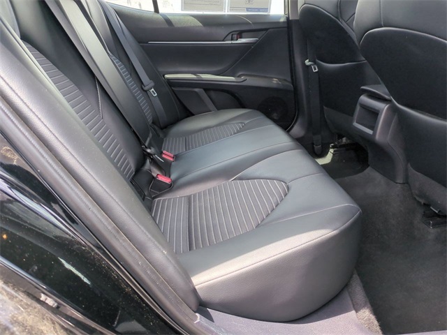 Vehicle image 27 of 31