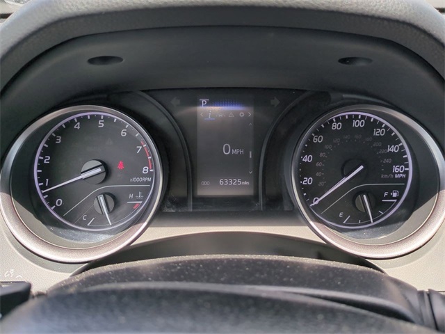 Vehicle image 14 of 31