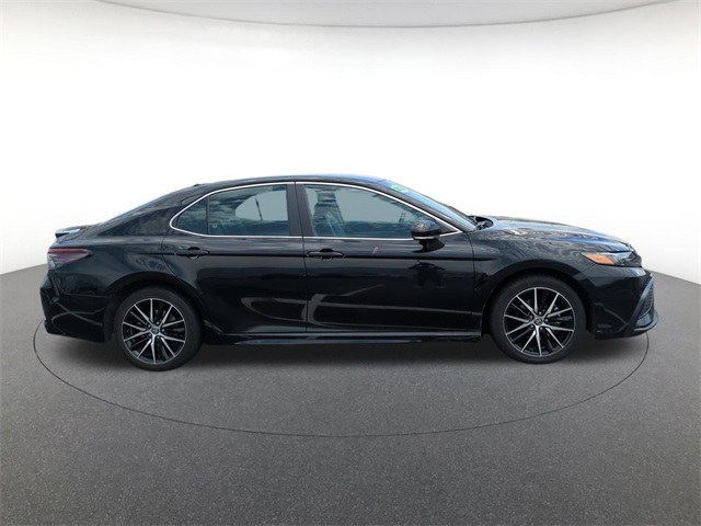 Vehicle image 7 of 31