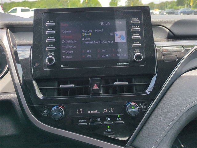 Vehicle image 17 of 31