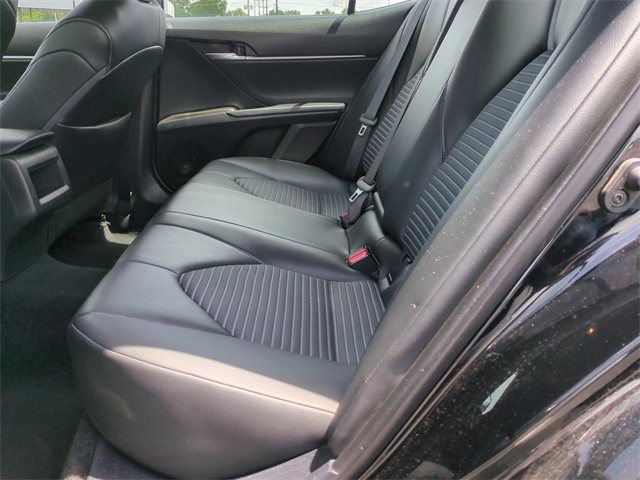 Vehicle image 24 of 31