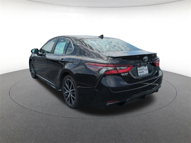 Vehicle image 8 of 31