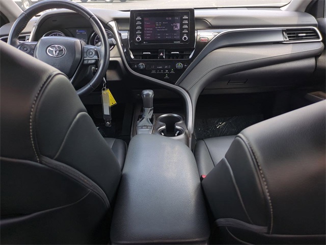 Vehicle image 23 of 31