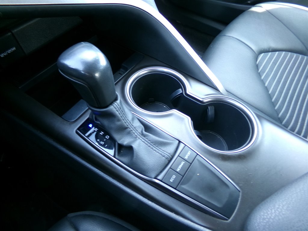 Vehicle image 26 of 41