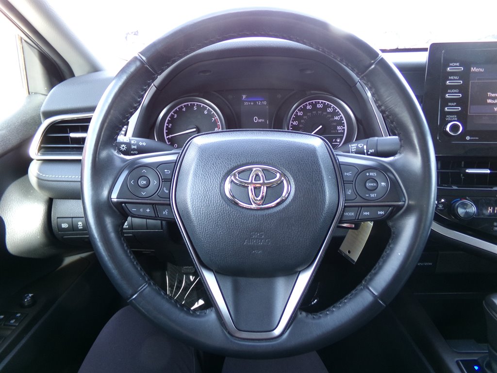 Vehicle image 21 of 41
