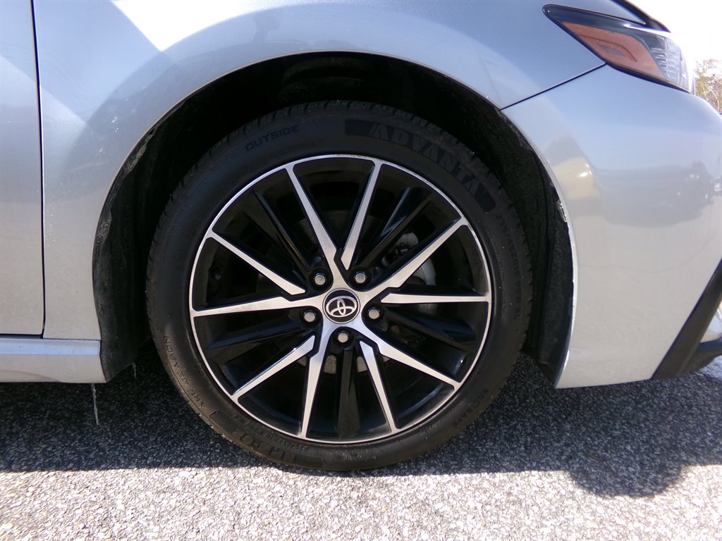 Vehicle image 36 of 41