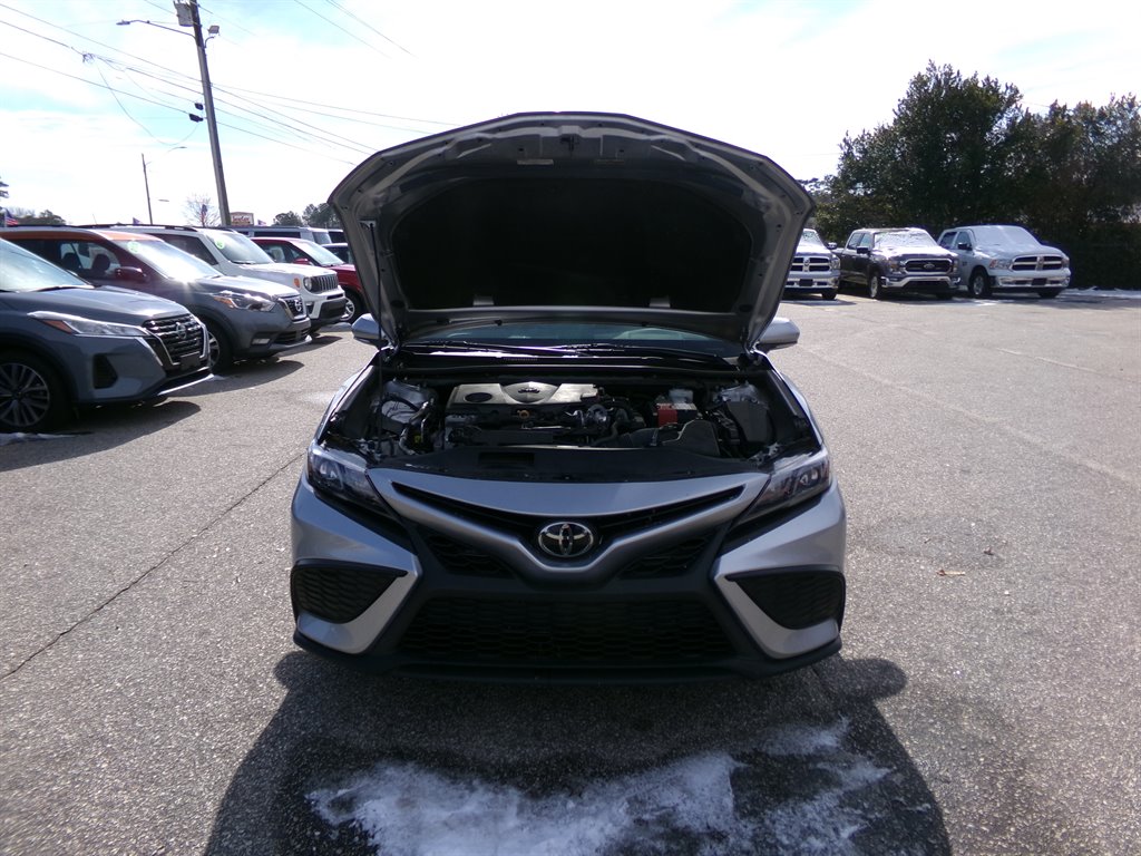 Vehicle image 38 of 41