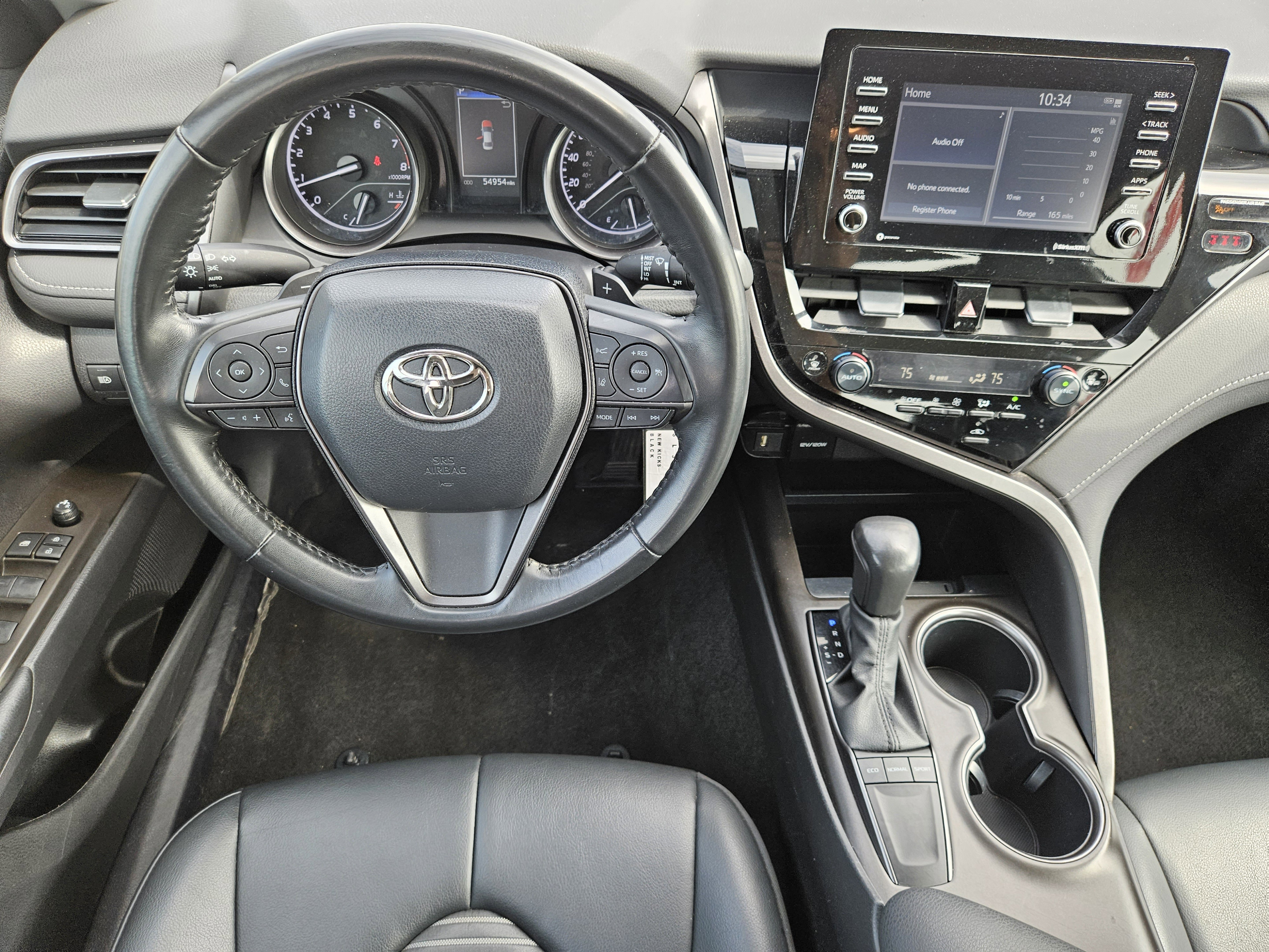 Vehicle image 21 of 24