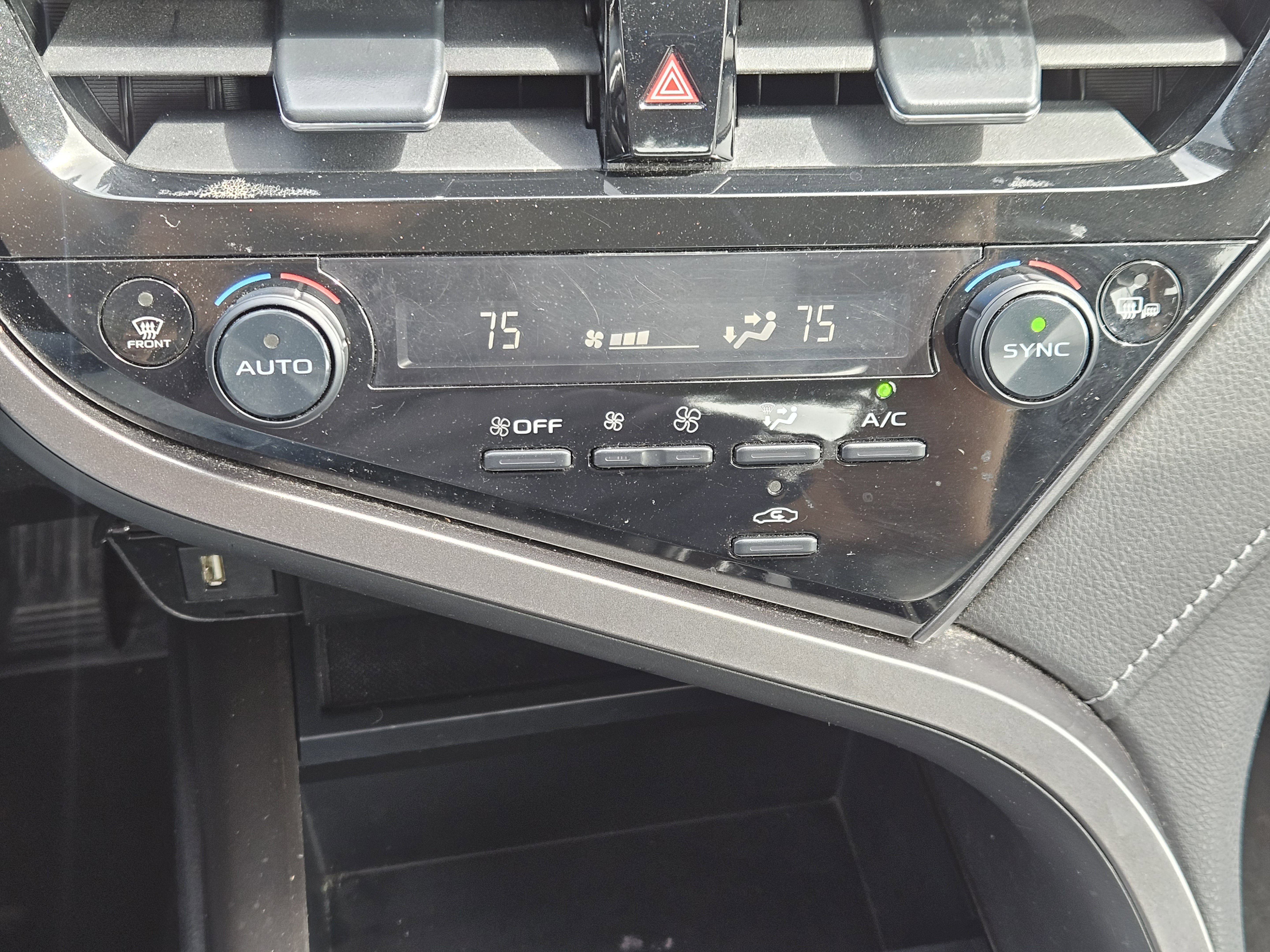 Vehicle image 16 of 24