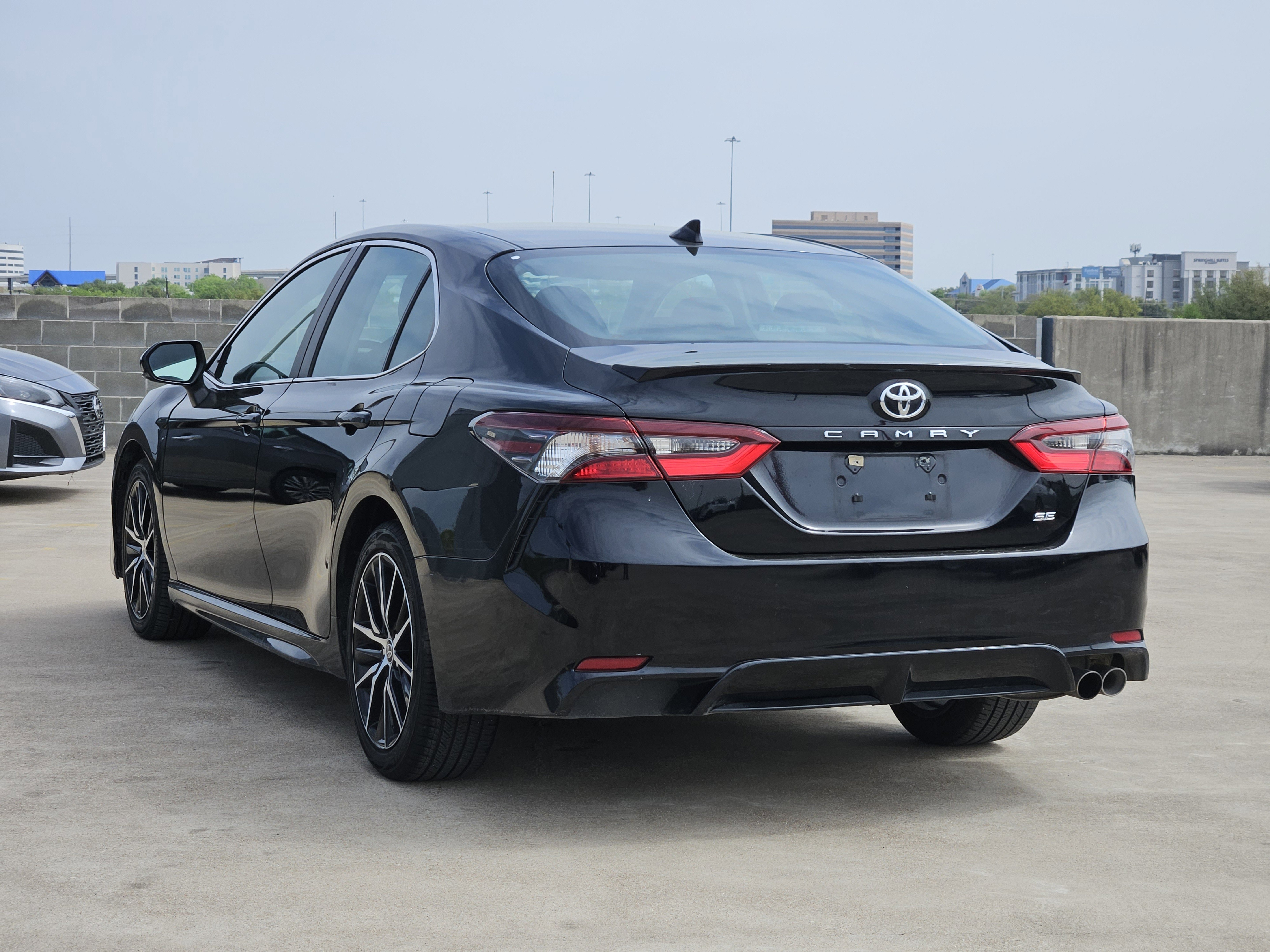 Vehicle image 5 of 24