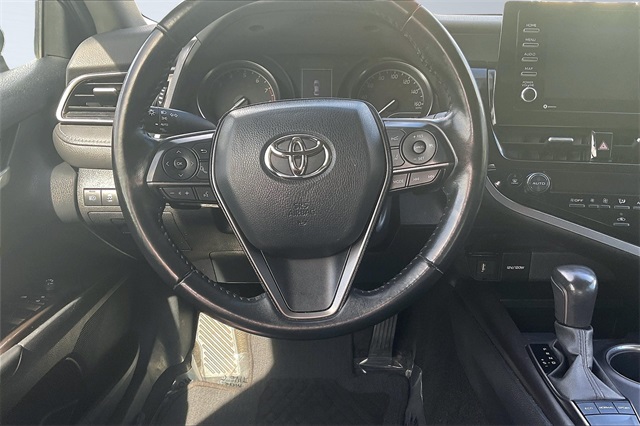Vehicle image 7 of 32