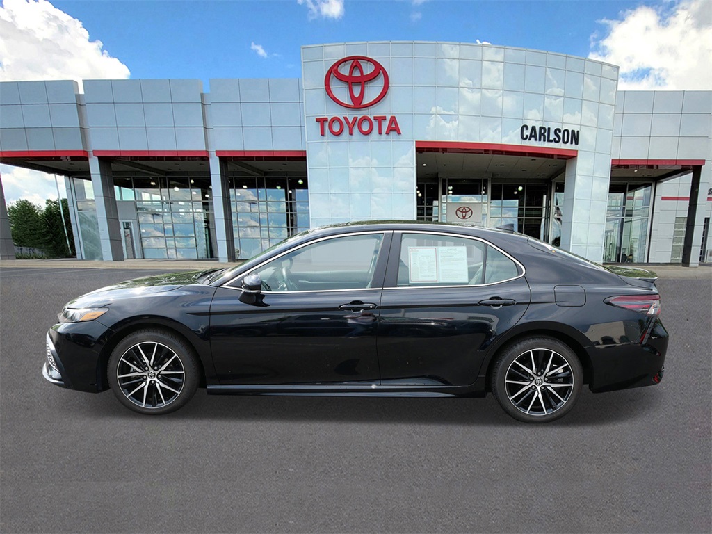 Vehicle image 6 of 28
