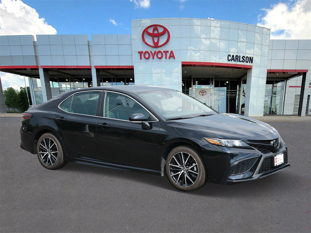 Vehicle image 2 of 28