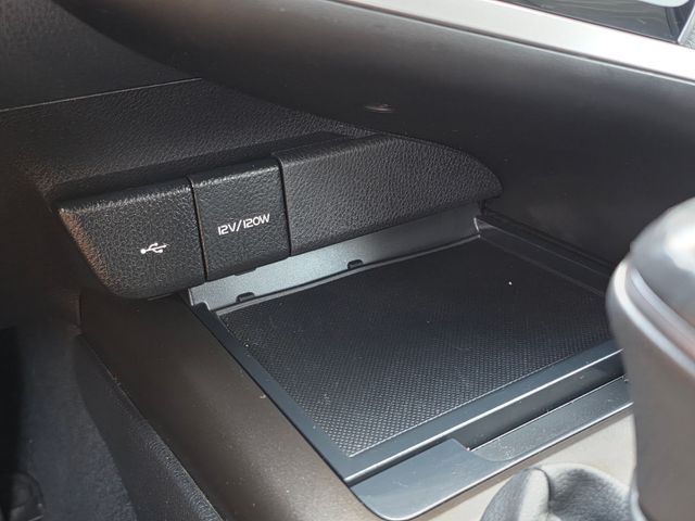 2023 Toyota Camry SE Image 31 of 37