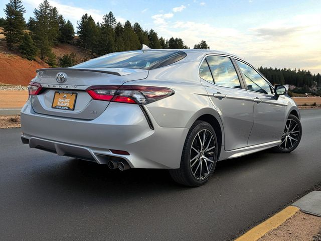 2023 Toyota Camry SE Image 5 of 37