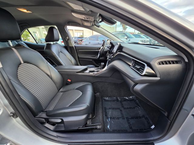 2023 Toyota Camry SE Image 13 of 37