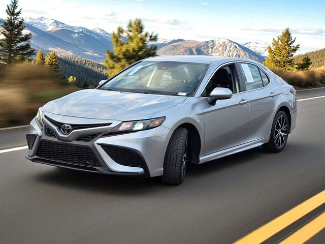 2023 Toyota Camry SE Image 1 of 37