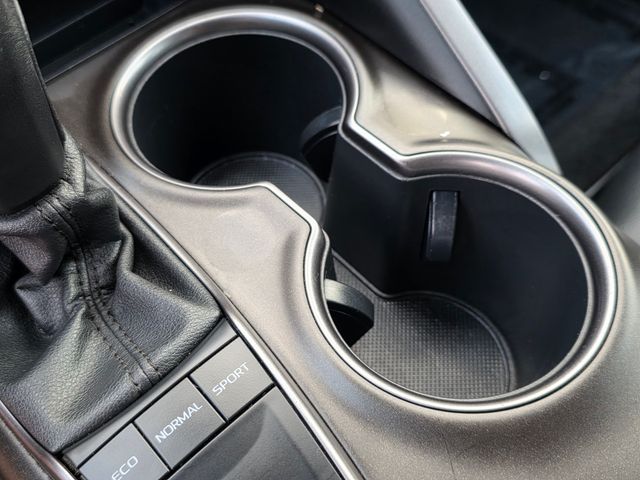 2023 Toyota Camry SE Image 25 of 37
