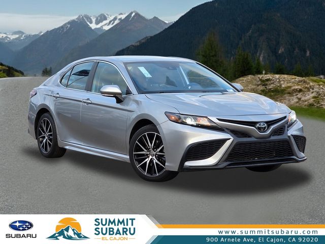 2023 Toyota Camry SE Image 4 of 37