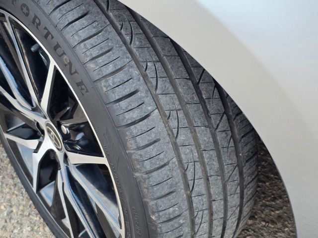 2023 Toyota Camry SE Image 9 of 37