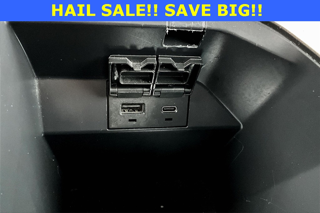 Vehicle image 26 of 35