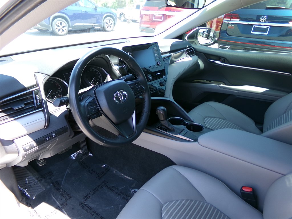 Vehicle image 15 of 39