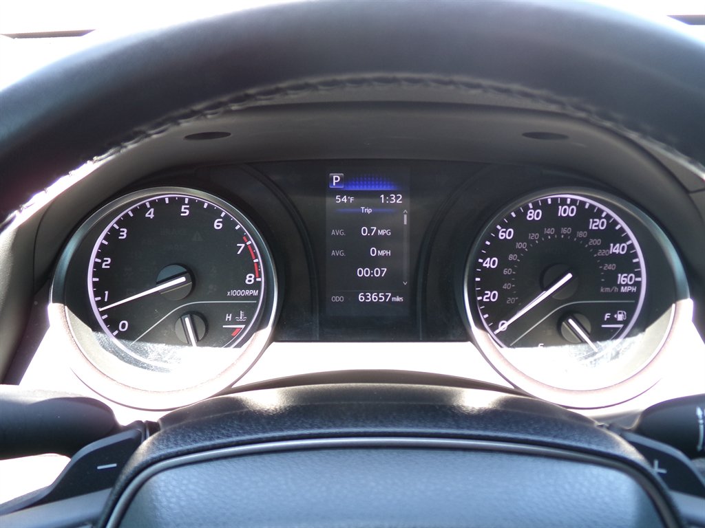 Vehicle image 24 of 39
