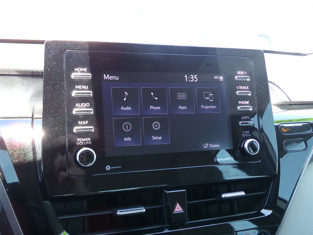 Vehicle image 28 of 39