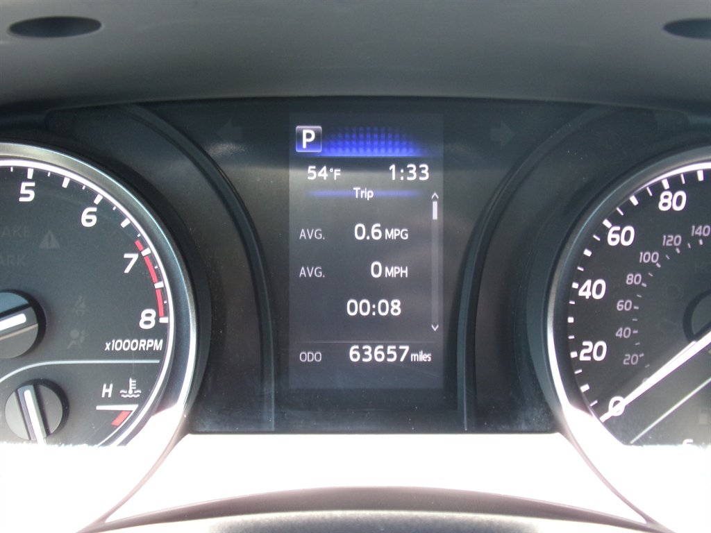Vehicle image 25 of 39