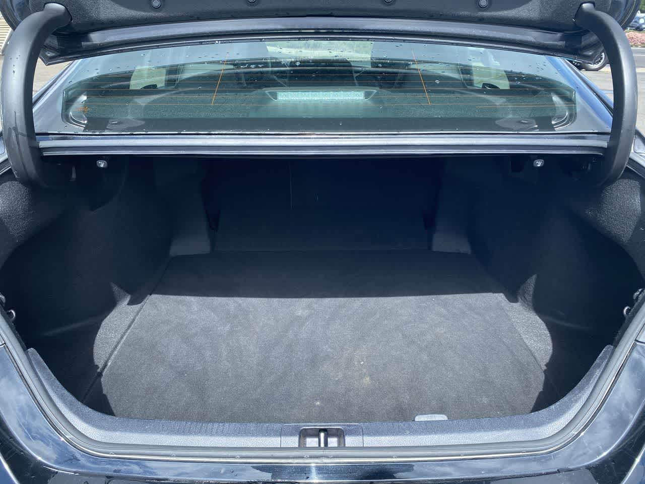 Vehicle image 22 of 24
