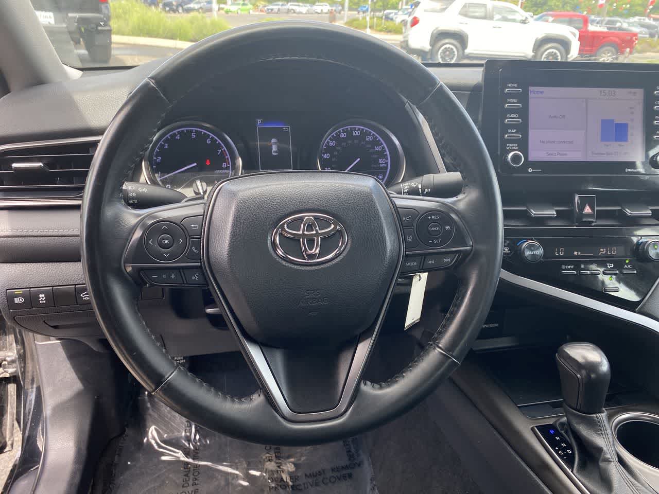 Vehicle image 14 of 24