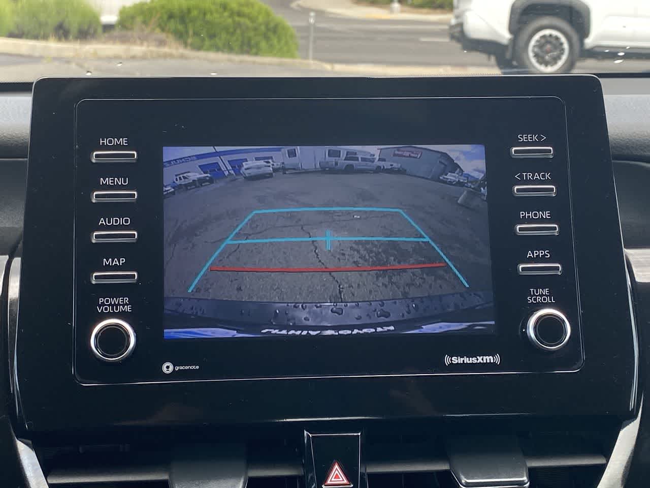 Vehicle image 17 of 24