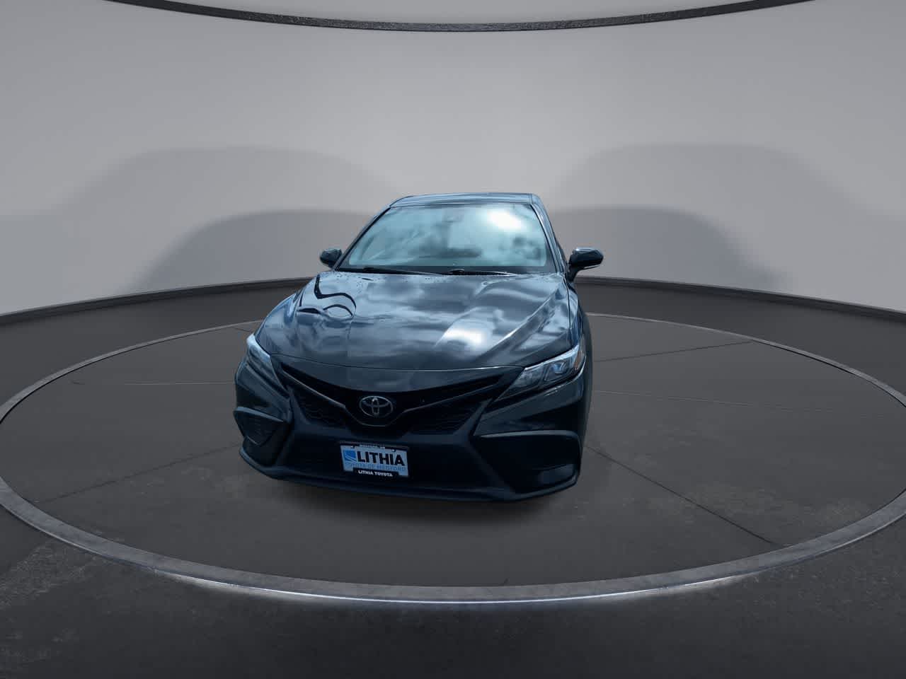 Vehicle image 9 of 24
