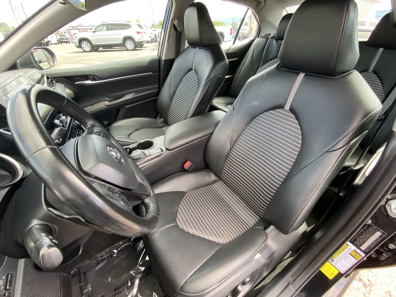 Vehicle image 11 of 24